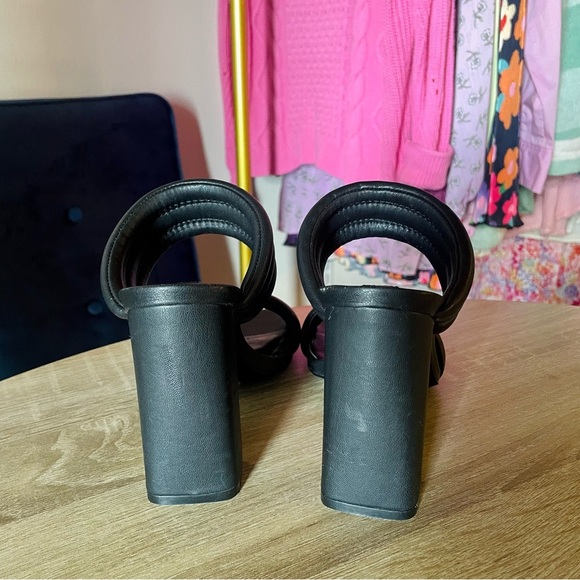 Steve Madden Tahani Square Toe Sandal Heel - Picture 5 of 9